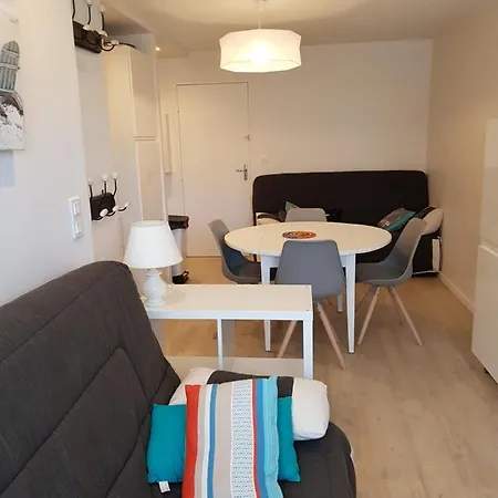 A 300m De La Apartment